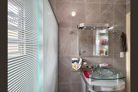 Casa à venda com 214m², 5 quartos e 5 vagas Casa à venda com 214m², 5 quartos e 5 vagasBanheiro da Suíte - Casa 1