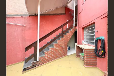 Casa à venda com 214m², 5 quartos e 5 vagas Casa à venda com 214m², 5 quartos e 5 vagasÁrea de Serviço/ Churrasqueira - Casa 2