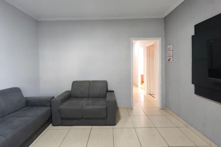 Casa à venda com 200m², 2 quartos e 3 vagas Casa à venda com 200m², 2 quartos e 3 vagasSala