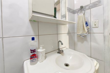 Casa à venda com 200m², 2 quartos e 3 vagas Casa à venda com 200m², 2 quartos e 3 vagasBanheiro