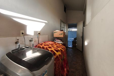 Casa à venda com 200m², 2 quartos e 3 vagas Casa à venda com 200m², 2 quartos e 3 vagasÁrea de Serviço