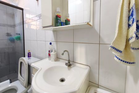 Casa à venda com 200m², 2 quartos e 3 vagas Casa à venda com 200m², 2 quartos e 3 vagasBanheiro