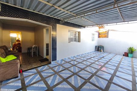 Casa à venda com 200m², 2 quartos e 3 vagas