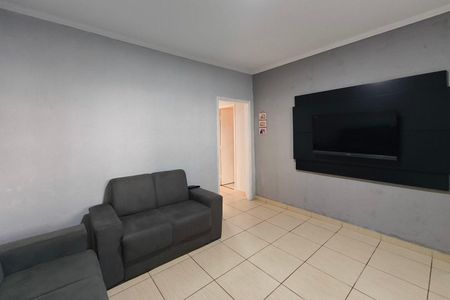 Casa à venda com 200m², 2 quartos e 3 vagas Casa à venda com 200m², 2 quartos e 3 vagasSala