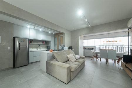 Apartamento à venda com 94m², 2 quartos e 1 vaga Apartamento à venda com 94m², 2 quartos e 1 vagaSala