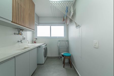Apartamento à venda com 94m², 2 quartos e 1 vaga Apartamento à venda com 94m², 2 quartos e 1 vagaLavanderia