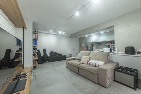 Apartamento à venda com 94m², 2 quartos e 1 vaga Apartamento à venda com 94m², 2 quartos e 1 vagaSala