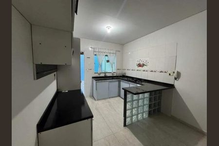 Casa à venda com 79m², 2 quartos e 2 vagas