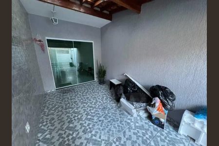 Casa à venda com 79m², 2 quartos e 2 vagas