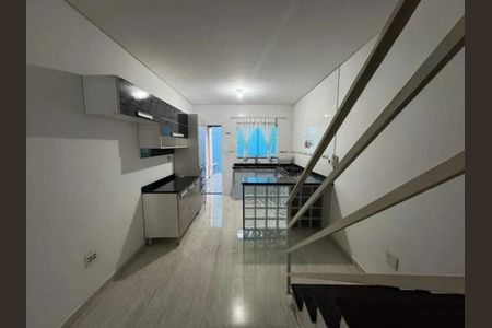 Casa à venda com 79m², 2 quartos e 2 vagas