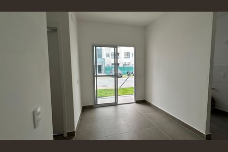Sala de apartamento para alugar com 2 quartos, 67m² em Recreio dos Bandeirantes, Rio de Janeiro