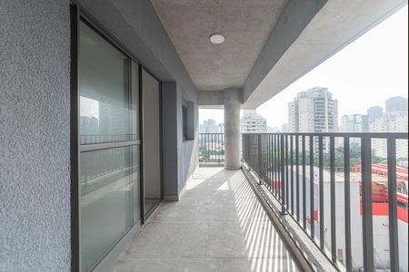 Apartamento à venda com 35m², 1 quarto e sem vaga Apartamento à venda com 35m², 1 quarto e sem vagaVaranda