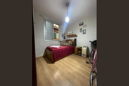Apartamento à venda com 4 quartos, 102m² em Pompéia, Belo Horizonte