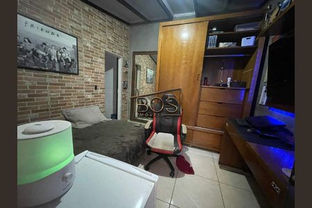 Apartamento à venda com 4 quartos, 102m² em Pompéia, Belo Horizonte
