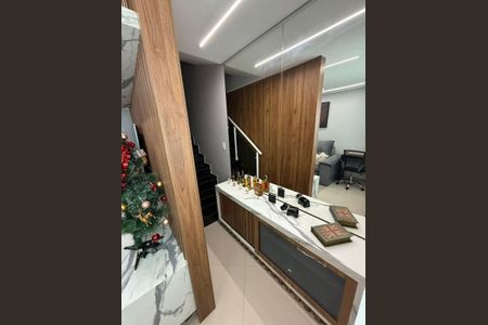 Casa à venda com 90m², 2 quartos e 2 vagas