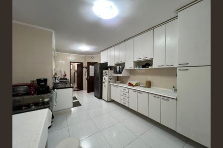 Casa à venda com 343m², 5 quartos e 4 vagas