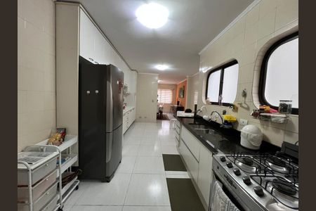 Casa à venda com 343m², 5 quartos e 4 vagas