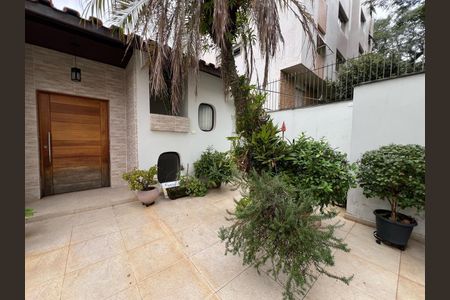 Casa à venda com 343m², 5 quartos e 4 vagas