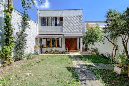 Casa à venda com 4 quartos, 494m² em Água Rasa, São Paulo
