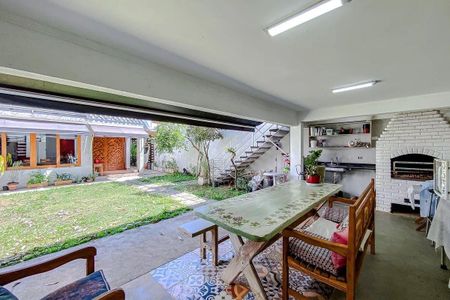 Casa à venda com 4 quartos, 494m² em Água Rasa, São Paulo