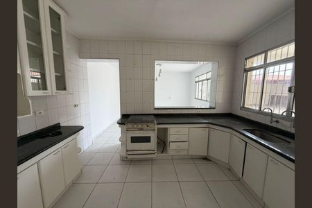 Casa à venda com 284m², 3 quartos e 13 vagas