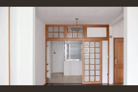 Apartamento à venda com 100m², 2 quartos e sem vaga