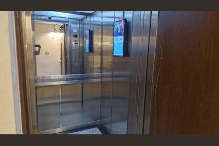 Apartamento à venda com 100m², 2 quartos e sem vaga
