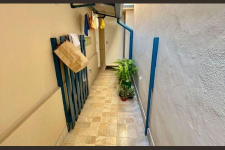 Casa à venda com 256m², 3 quartos e 3 vagas