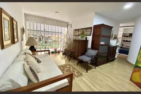 Casa à venda com 3 quartos, 256m² em Vila Elvira, São Paulo