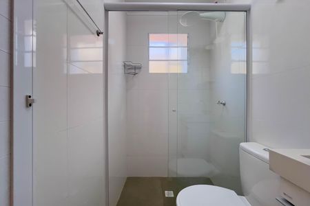 Banheiro de kitnet/studio para alugar com 1 quarto, 40m² em Vila Mariana, São Paulo