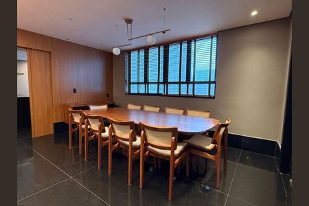 Apartamento à venda com 579m², 4 quartos e 8 vagas