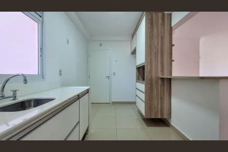 Apartamento para alugar com 113m², 2 quartos e 2 vagas Apartamento para alugar com 113m², 2 quartos e 2 vagasCozinha