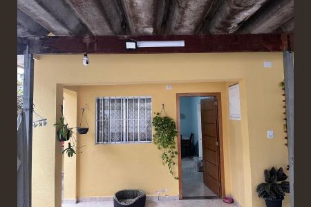 Casa à venda com 131m², 2 quartos e 3 vagas Casa à venda com 131m², 2 quartos e 3 vagasFoto 02