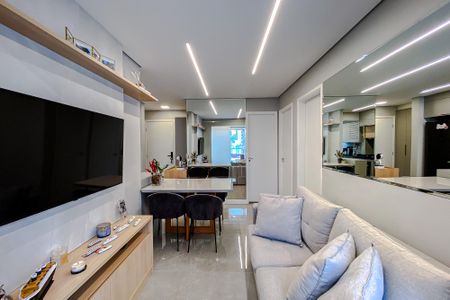 Apartamento à venda com 42m², 2 quartos e 1 vaga Apartamento à venda com 42m², 2 quartos e 1 vagaSala