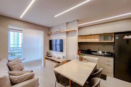 Apartamento à venda com 42m², 2 quartos e 1 vaga Apartamento à venda com 42m², 2 quartos e 1 vagaSala
