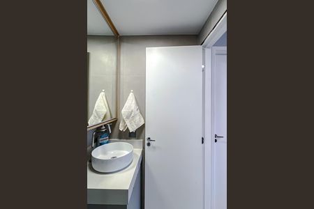 Apartamento à venda com 42m², 2 quartos e 1 vaga Apartamento à venda com 42m², 2 quartos e 1 vagaBanheiro