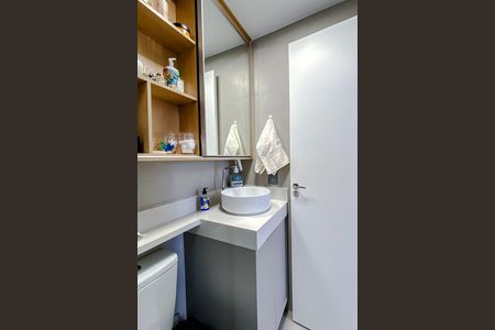 Apartamento à venda com 42m², 2 quartos e 1 vaga Apartamento à venda com 42m², 2 quartos e 1 vagaBanheiro