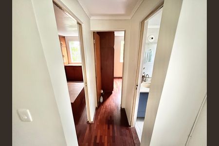 Corredor de apartamento à venda com 2 quartos, 50m² em Vila Nova Cachoeirinha, São Paulo