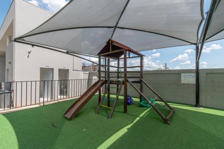 Apartamento para alugar com 52m², 2 quartos e 1 vaga Apartamento para alugar com 52m², 2 quartos e 1 vagaÁrea comum - Playground