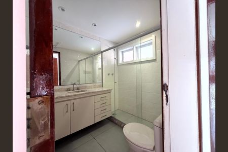 Casa de condomínio à venda com 220m², 3 quartos e 2 vagas Casa de condomínio à venda com 220m², 3 quartos e 2 vagasSuíte 1 varanda
