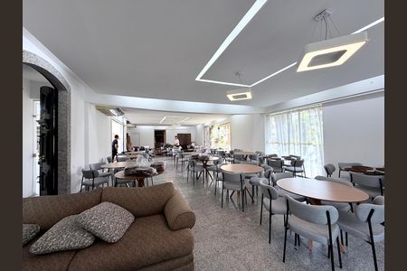 Casa de condomínio à venda com 220m², 3 quartos e 2 vagas Casa de condomínio à venda com 220m², 3 quartos e 2 vagasÁrea comum