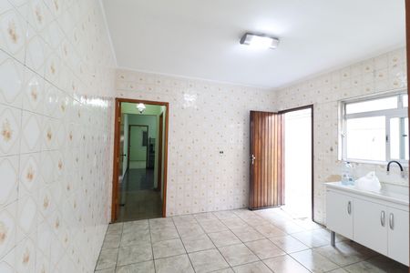 Casa à venda com 125m², 2 quartos e 2 vagas Casa à venda com 125m², 2 quartos e 2 vagasCozinha