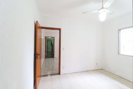 Casa à venda com 125m², 2 quartos e 2 vagas Casa à venda com 125m², 2 quartos e 2 vagasSuíte