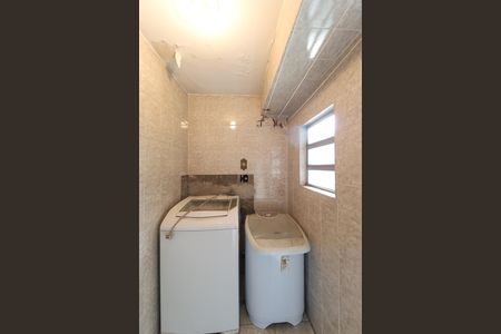Casa à venda com 125m², 2 quartos e 2 vagas Casa à venda com 125m², 2 quartos e 2 vagasÁrea de serviço
