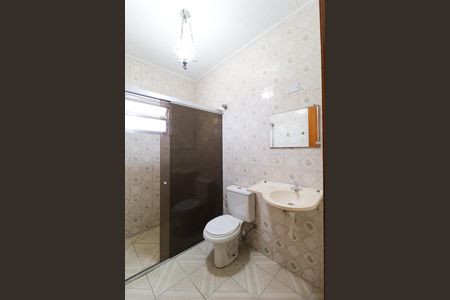 Casa à venda com 125m², 2 quartos e 2 vagas Casa à venda com 125m², 2 quartos e 2 vagasBanheiro