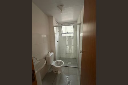 Banheiro de apartamento para alugar com 2 quartos, 41m² em Chácaras Nova Suzano, Suzano