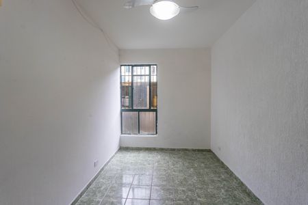 Sala de apartamento para alugar com 2 quartos, 60m² em Conceição, Diadema