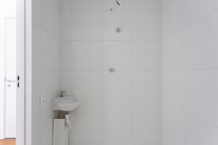 Studio para alugar com 17m², 1 quarto e sem vaga Studio para alugar com 17m², 1 quarto e sem vagaBanheiro