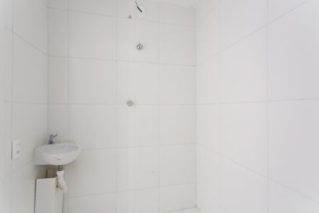 Studio para alugar com 17m², 1 quarto e sem vaga Studio para alugar com 17m², 1 quarto e sem vagaBanheiro