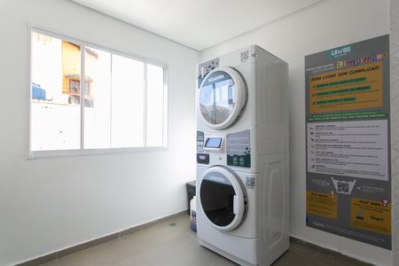 Studio para alugar com 17m², 1 quarto e sem vaga Studio para alugar com 17m², 1 quarto e sem vagaÁrea comum - Lavanderia